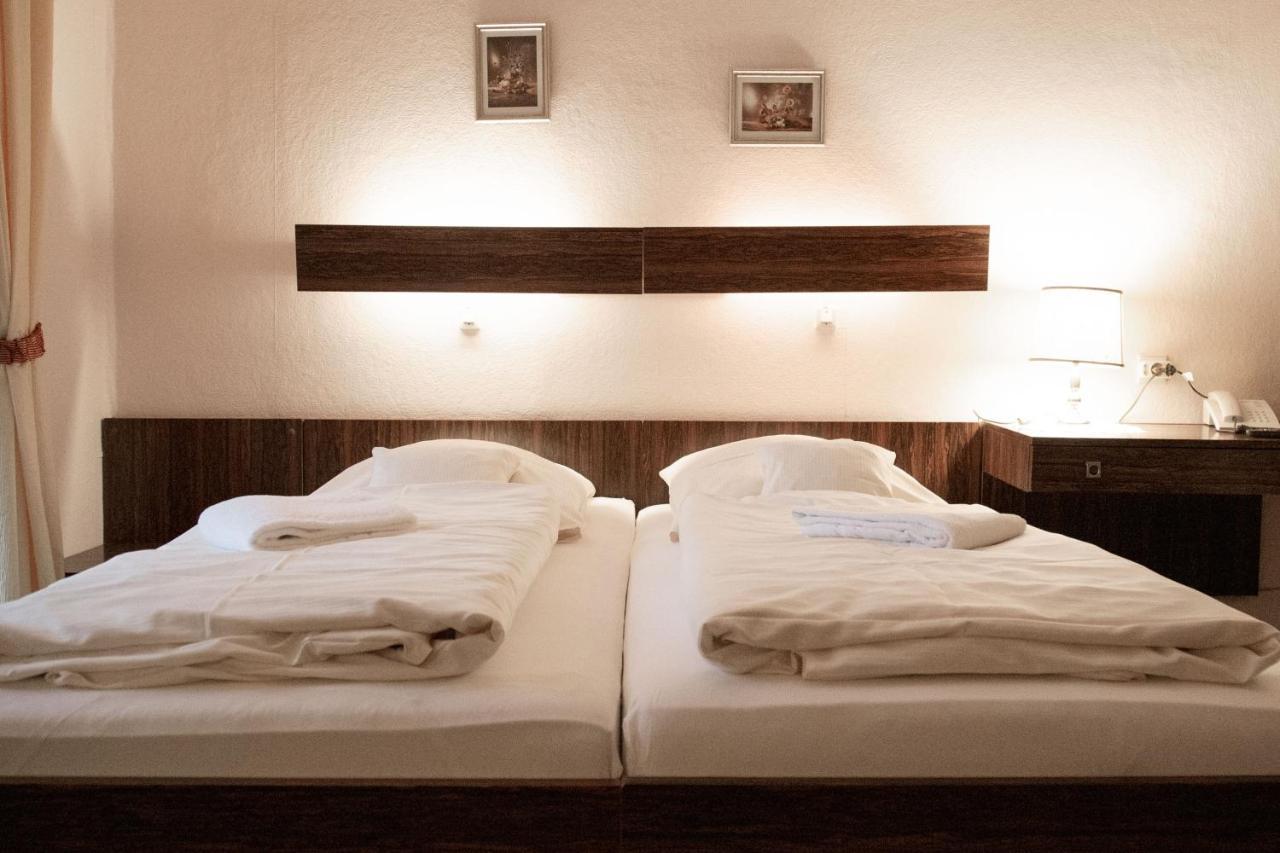 Haus Mecklenburg Hotel Pension Бад Залцуфлен Екстериор снимка
